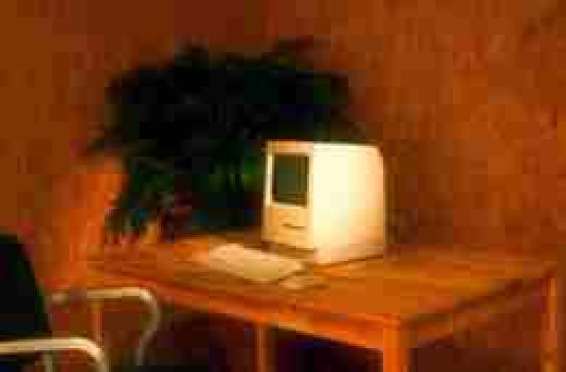 Foto antigua y pixelada de la oficina
